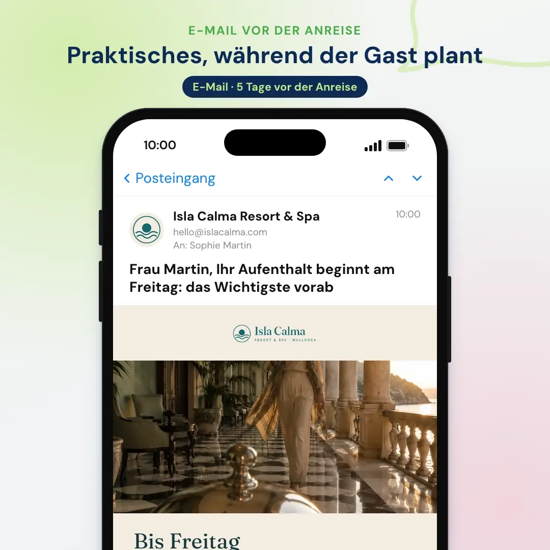Beispiel für Hotel-E-Mail-Marketing: die E-Mail vor der Anreise eines Resorts auf Mallorca, geöffnet in einer Mail-App auf dem Handy